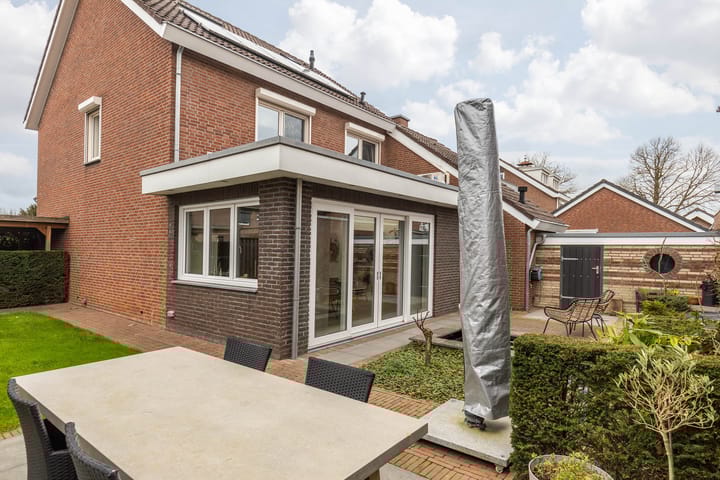 Foto 19 van Maarten Trompstraat 8