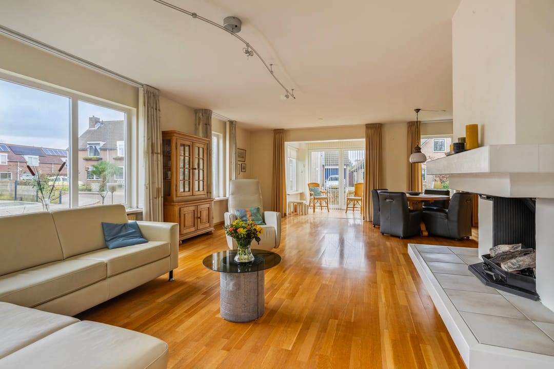 Photo 2 of van de Plasschestraat 27