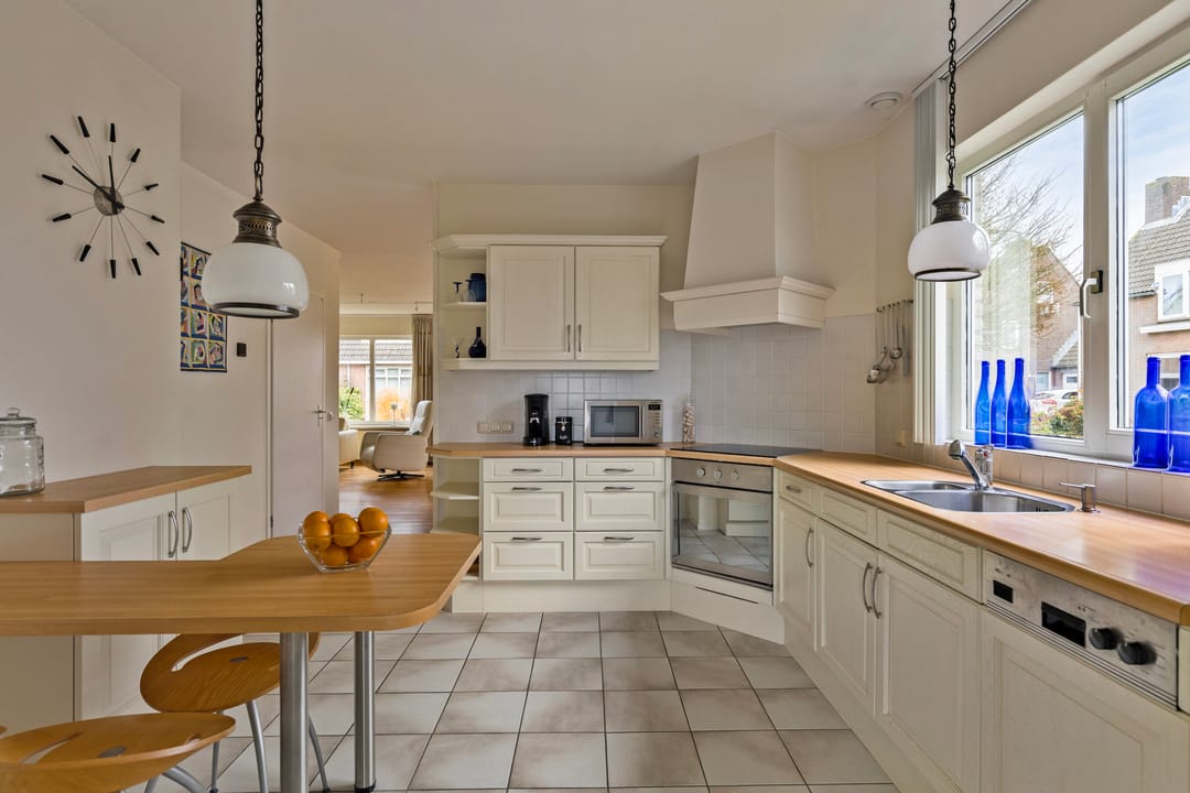 Photo 17 of van de Plasschestraat 27