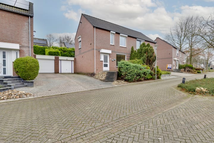 Foto 37 van Bloemenstraat 28