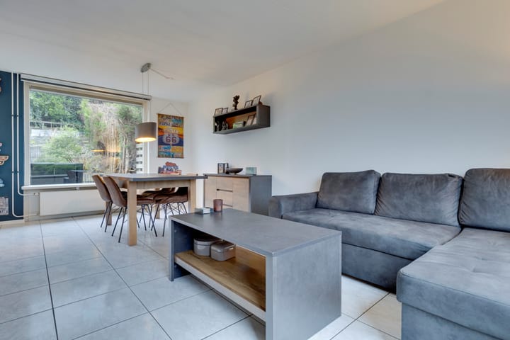 Foto 2 van Bloemenstraat 28