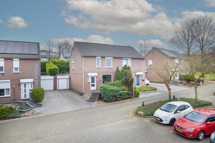 Foto 35 van Bloemenstraat 28