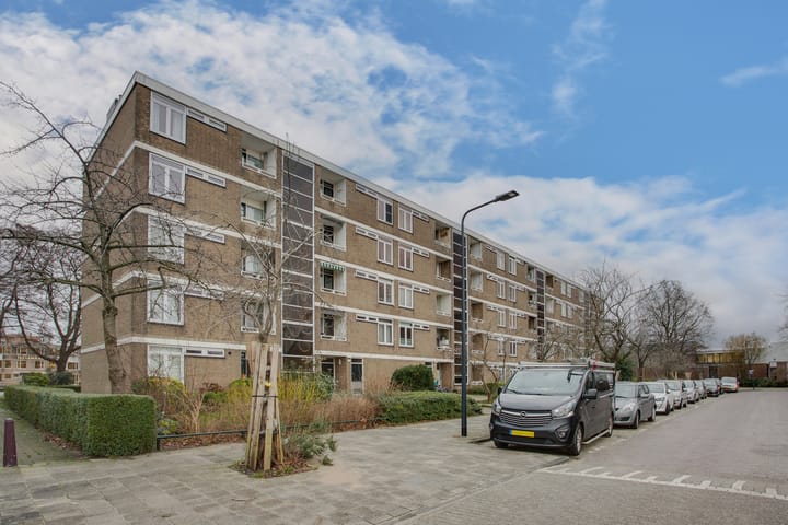 Foto 1 van Paramaribostraat 51