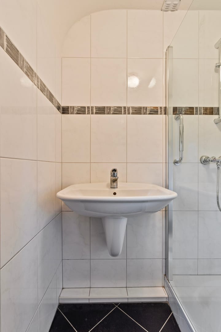 Foto 19 van Binsveldhofstraat 12