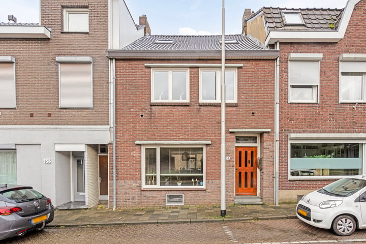 View photo 1 of St.Pieterstraat 154