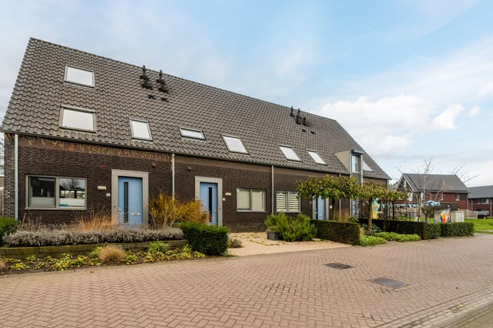 Foto 2 van Rozemarijn 30