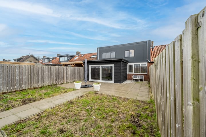 Foto 2 van Suze Groenewegstraat 9