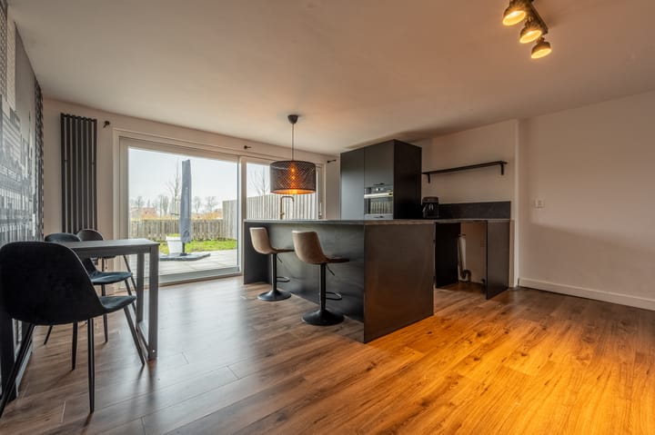 Foto 7 van Suze Groenewegstraat 9