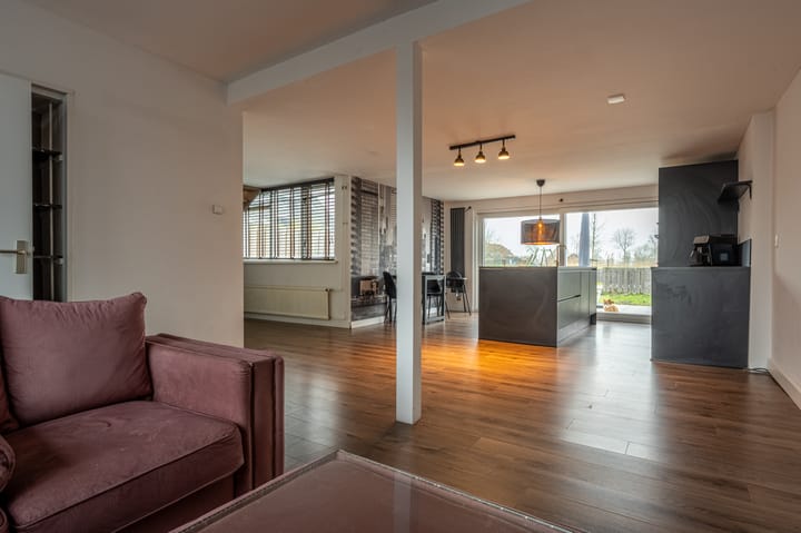 Foto 10 van Suze Groenewegstraat 9