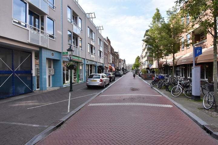 Bekijk foto 34 van Frederikstraat 14-A