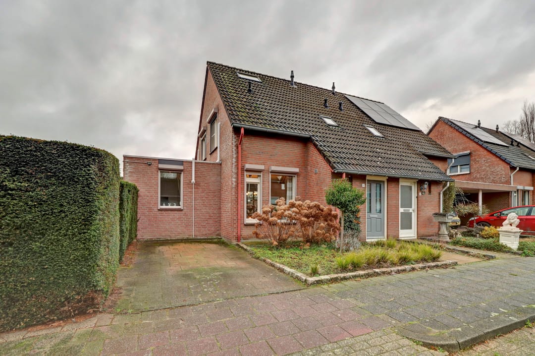 Photo 1 of 18 novemberring 8