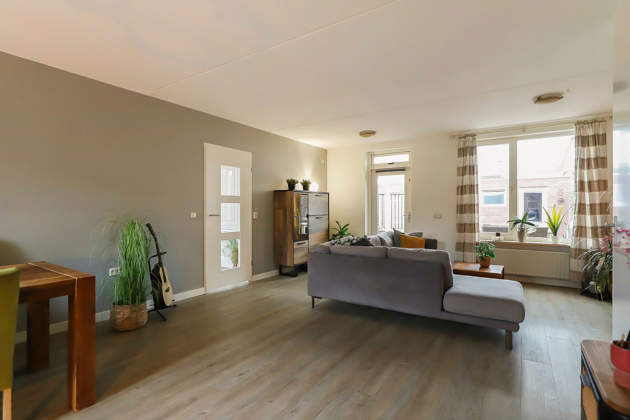 Photo 9 of 18 novemberring 8