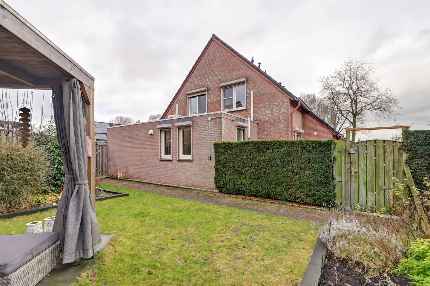 Photo 44 of 18 novemberring 8