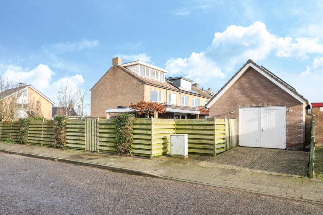 Foto 2 van Leliestraat 2