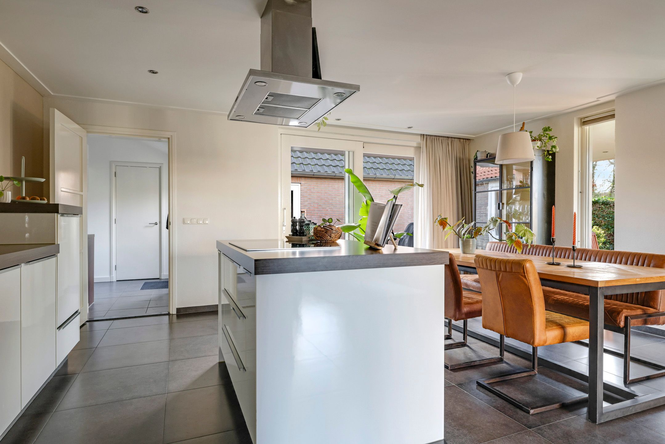 Foto 12 van Leliestraat 2