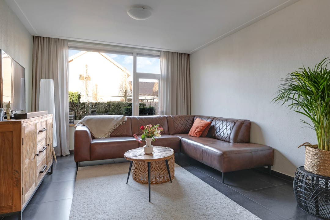 Foto 17 van Leliestraat 2