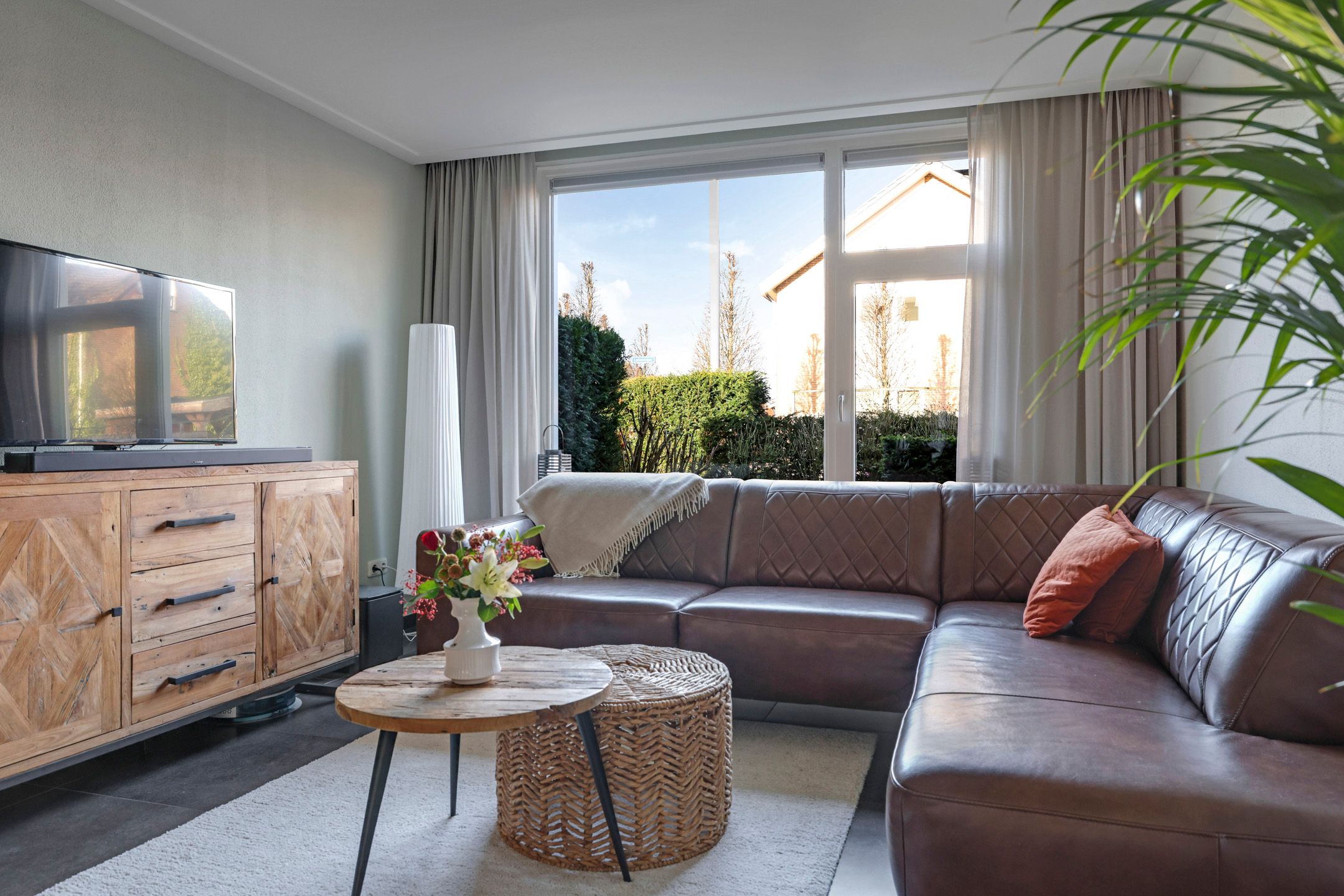 Foto 18 van Leliestraat 2