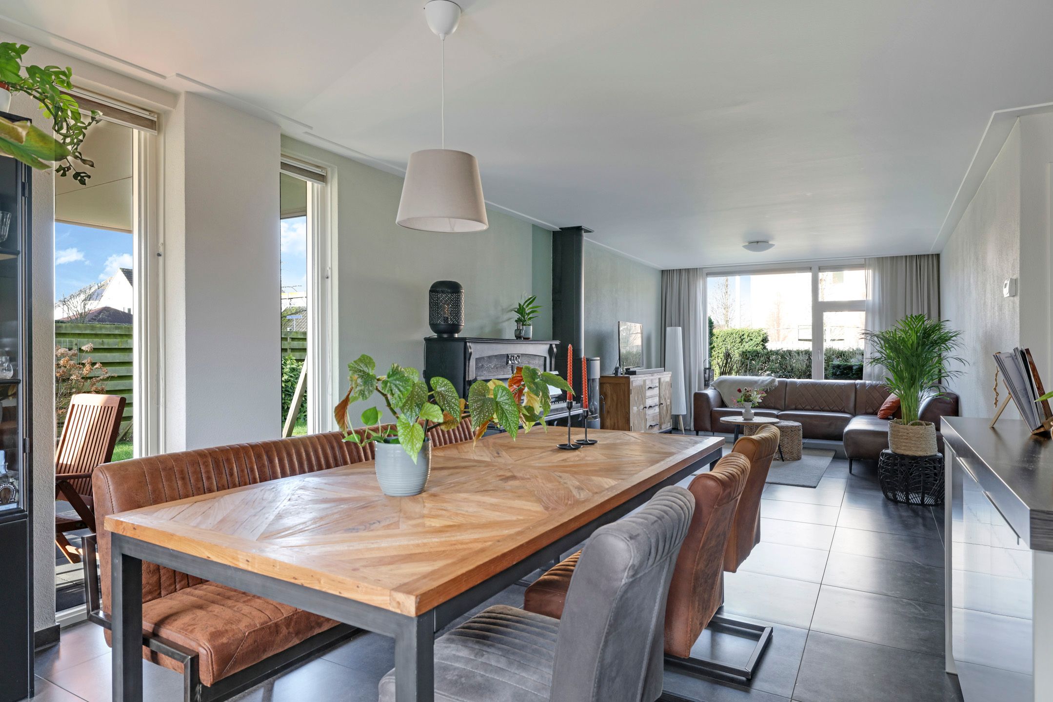 Foto 36 van Leliestraat 2