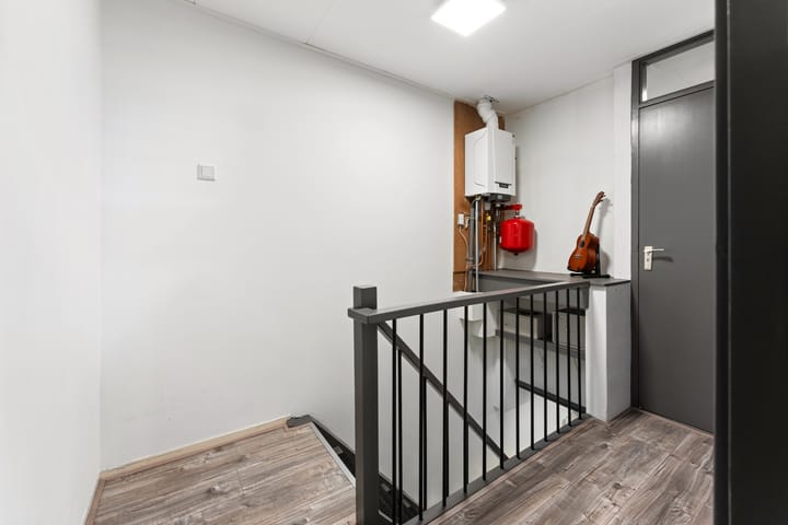 Foto 24 van Staringstraat 3