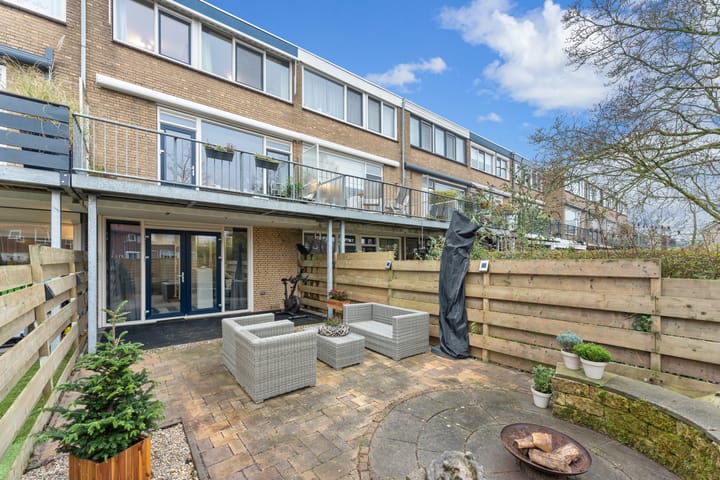 Foto 44 van Staringstraat 3