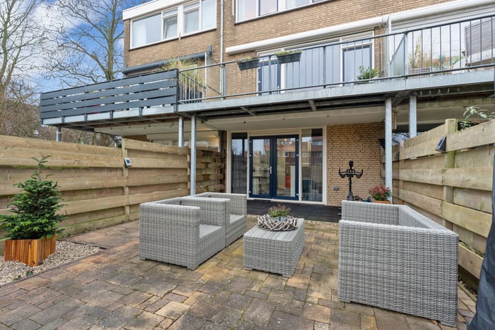 Foto 45 van Staringstraat 3