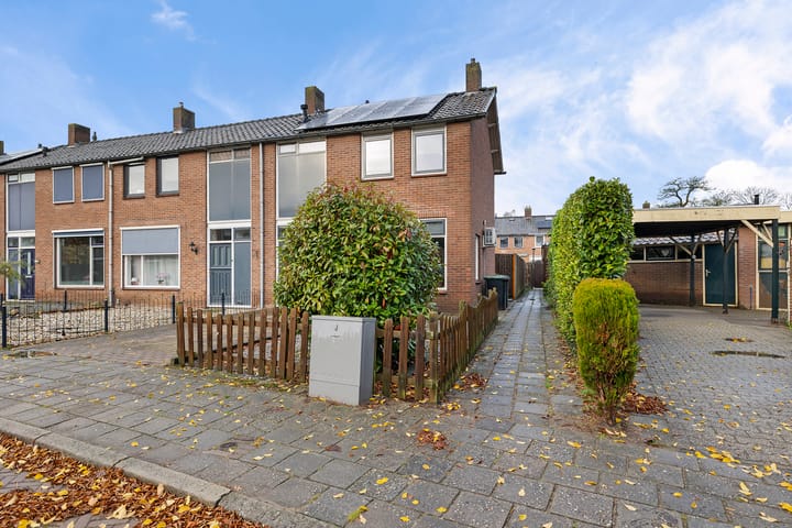 Foto 3 van van Limburg Stirumstraat 27