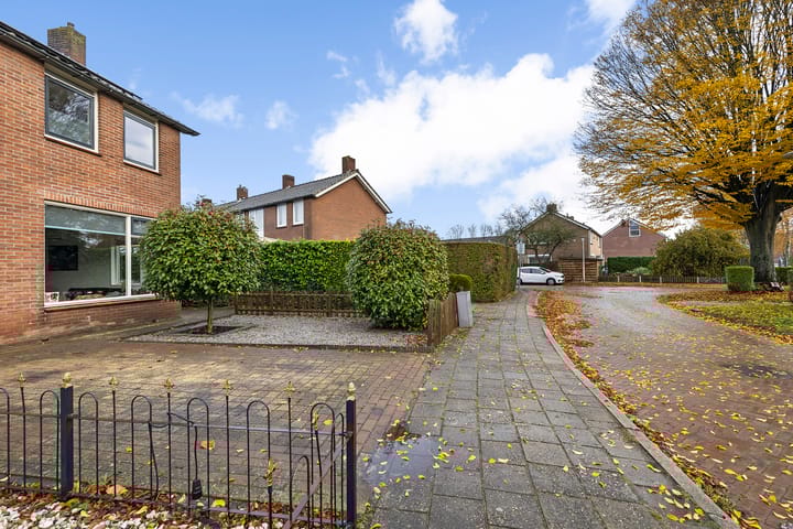 Foto 5 van van Limburg Stirumstraat 27