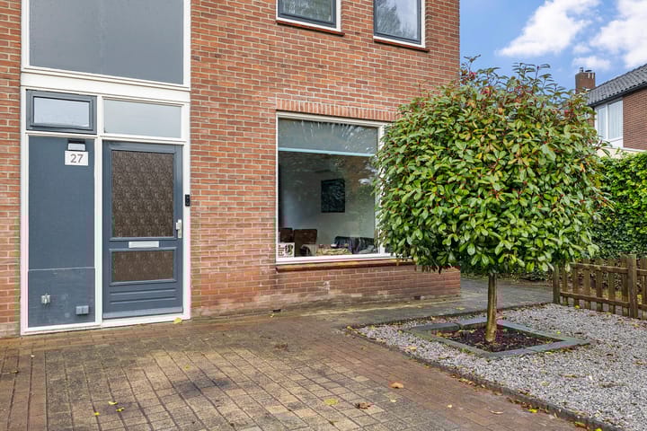 Foto 4 van van Limburg Stirumstraat 27