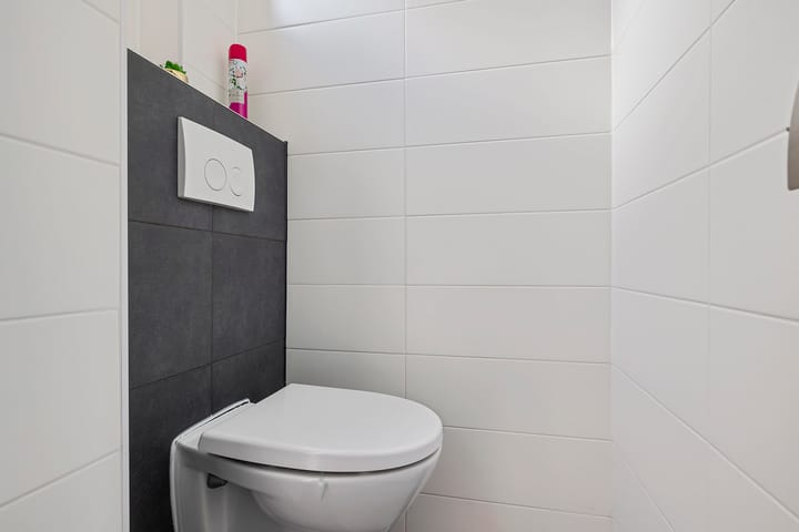 Foto 8 van van Limburg Stirumstraat 27