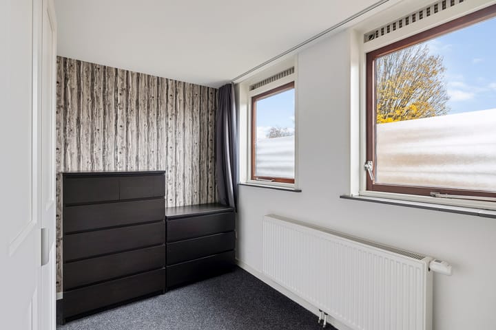 Foto 24 van van Limburg Stirumstraat 27