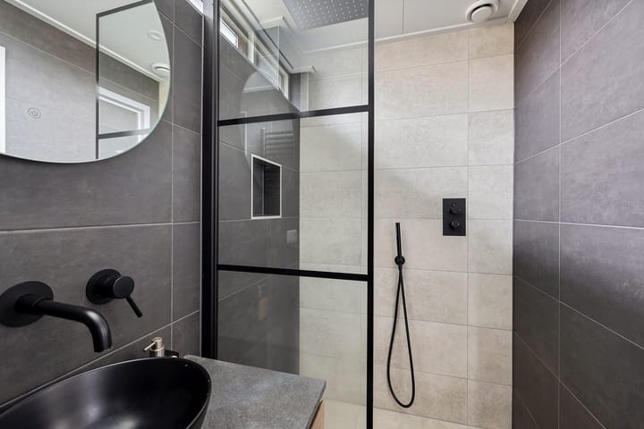 Foto 27 van van Limburg Stirumstraat 27