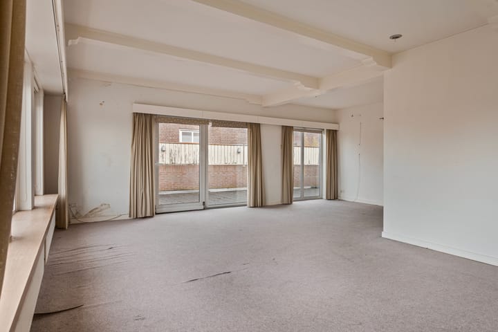 Photo 7 of Bredaseweg 27