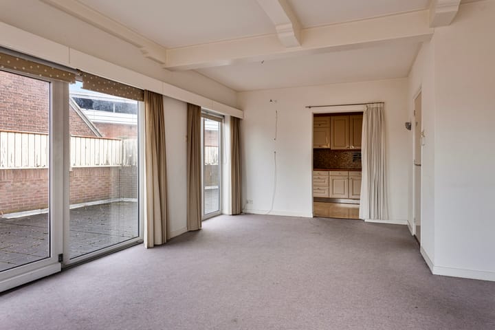 Photo 9 of Bredaseweg 27