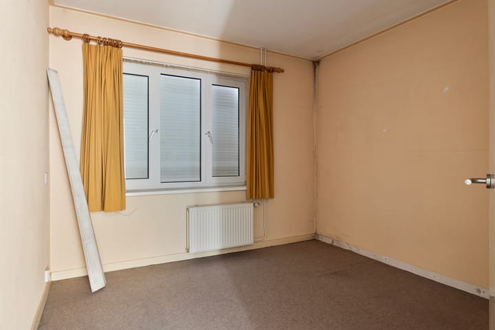 Photo 16 of Bredaseweg 27