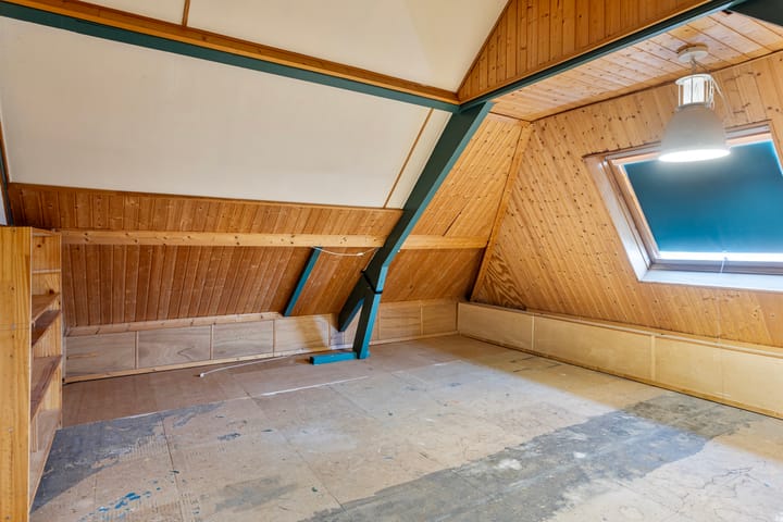 Photo 21 of Bredaseweg 27