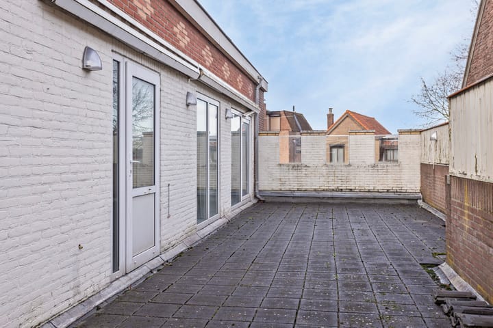 Photo 26 of Bredaseweg 27