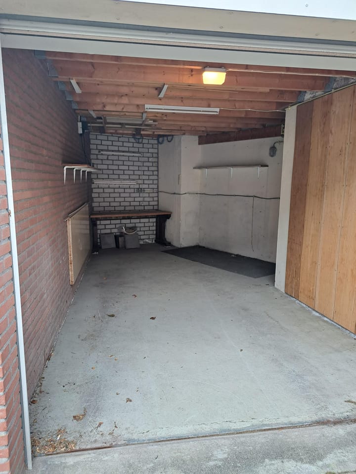 Photo 28 of Bredaseweg 27