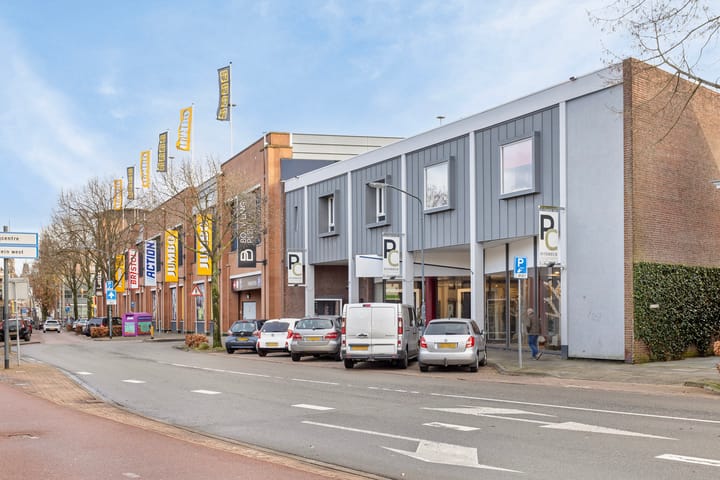 Photo 30 of Bredaseweg 27