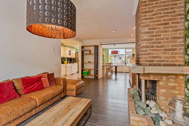 Foto 2 van Mahoniehoutstraat 51