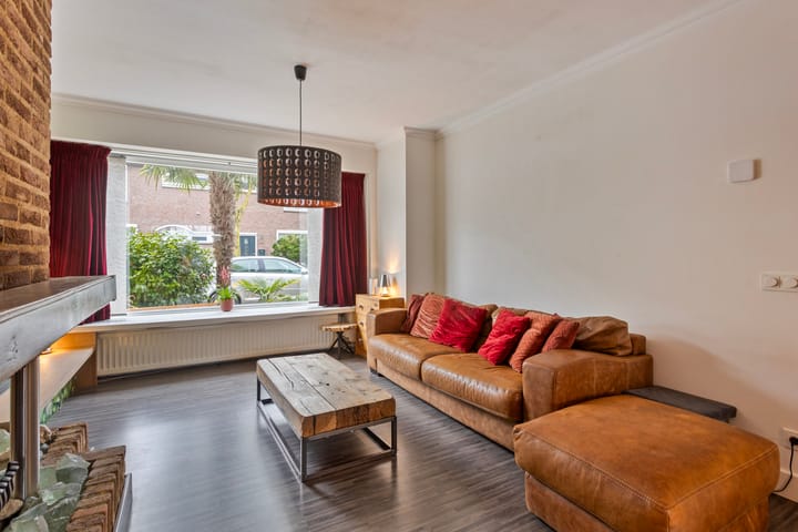 Foto 18 van Mahoniehoutstraat 51