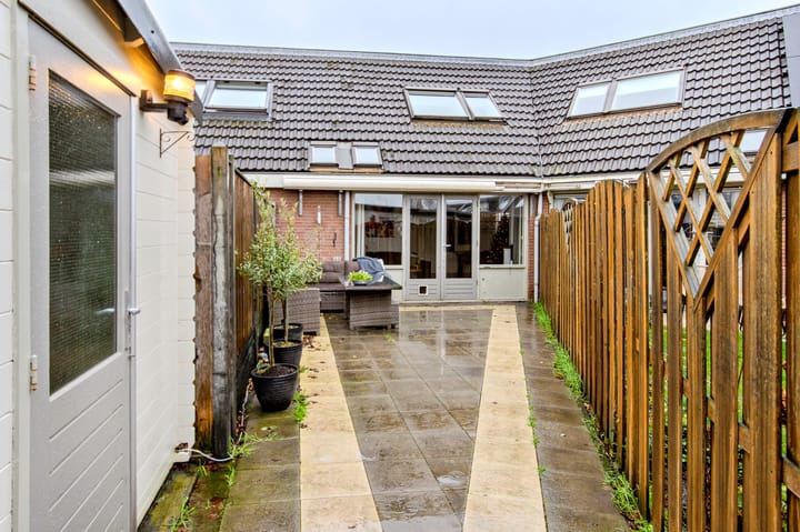 Foto 4 van Saturnus 13