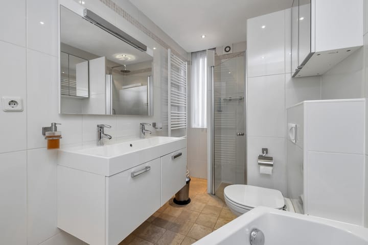 Foto 9 van Anna Bijnsstraat 11