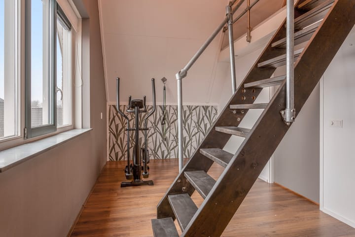 Photo 34 of Bornkamp 32