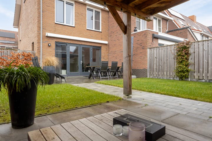 Photo 45 of Bornkamp 32