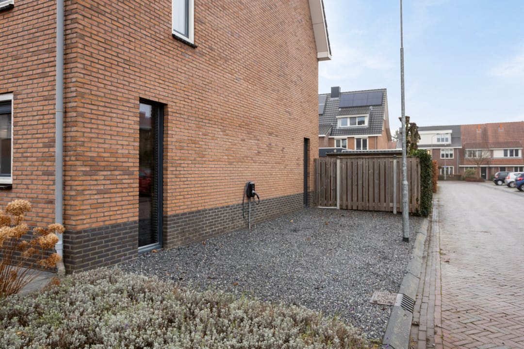 Foto 47 van Bornkamp 32