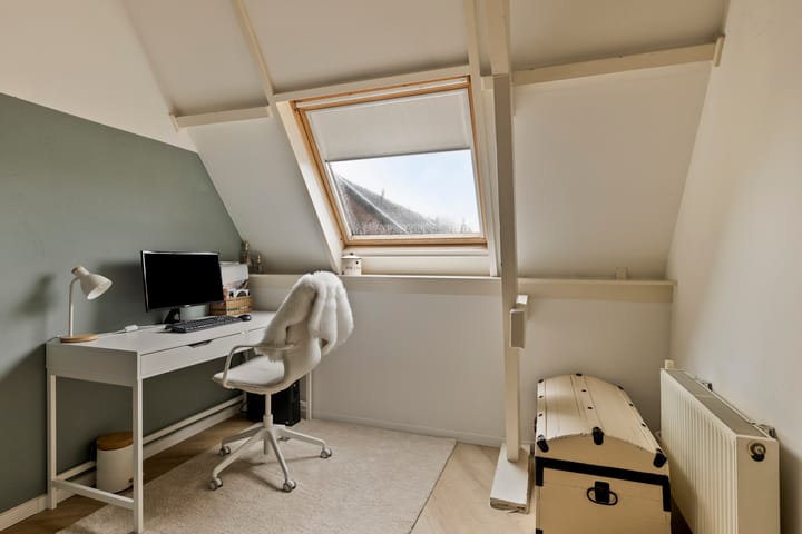 Foto 23 van Emmerikseweg 15