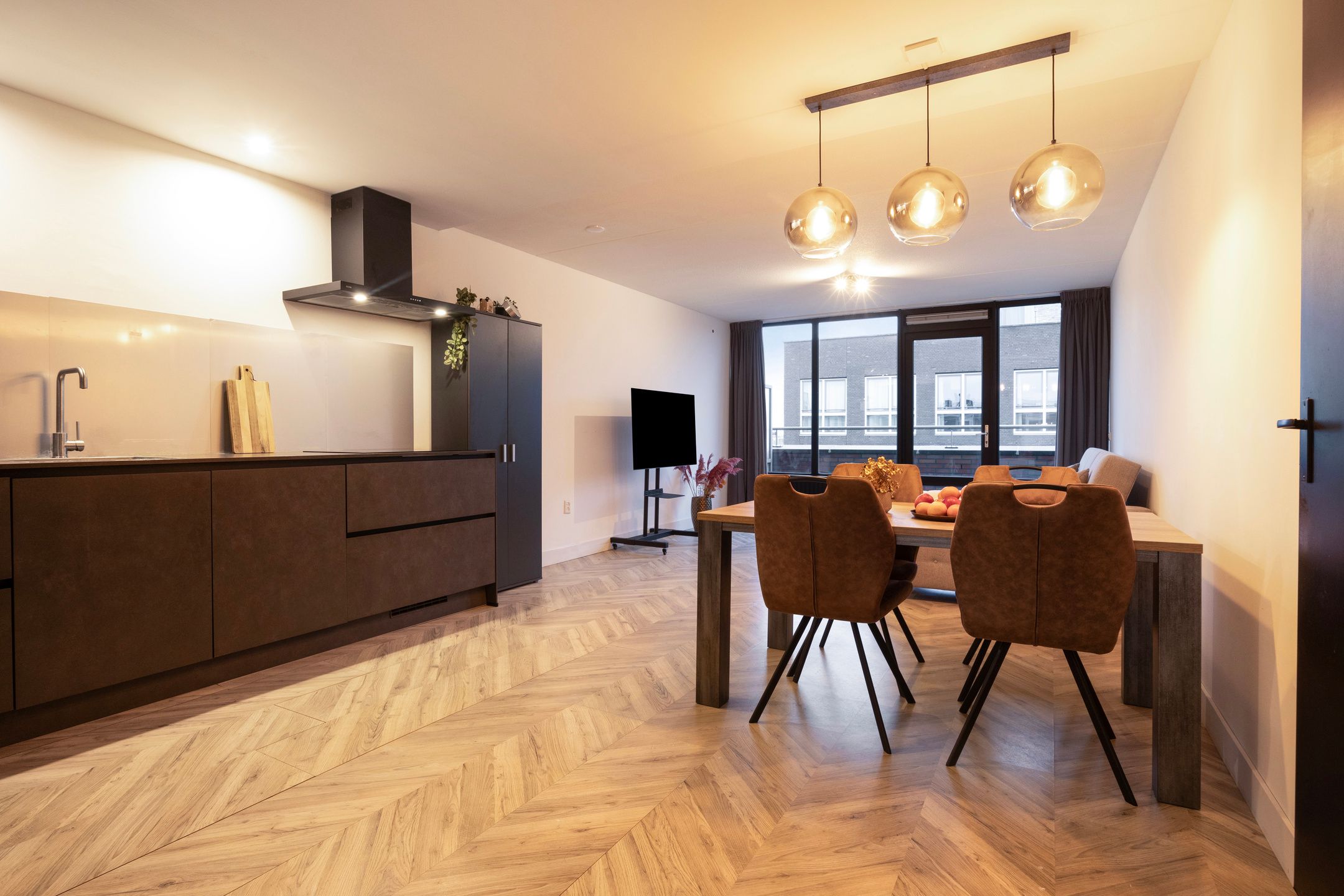 Foto 6 van Raadhuisplein 4-C