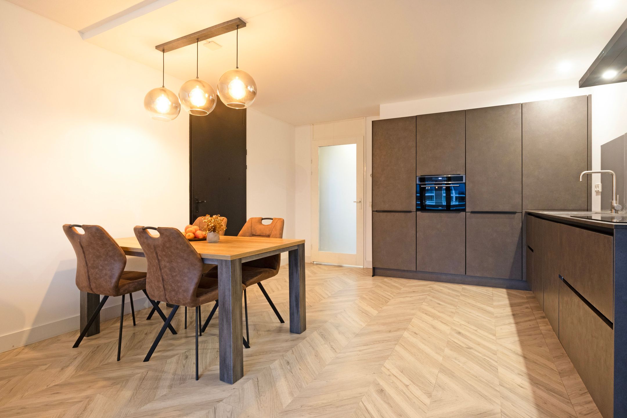 Foto 12 van Raadhuisplein 4-C