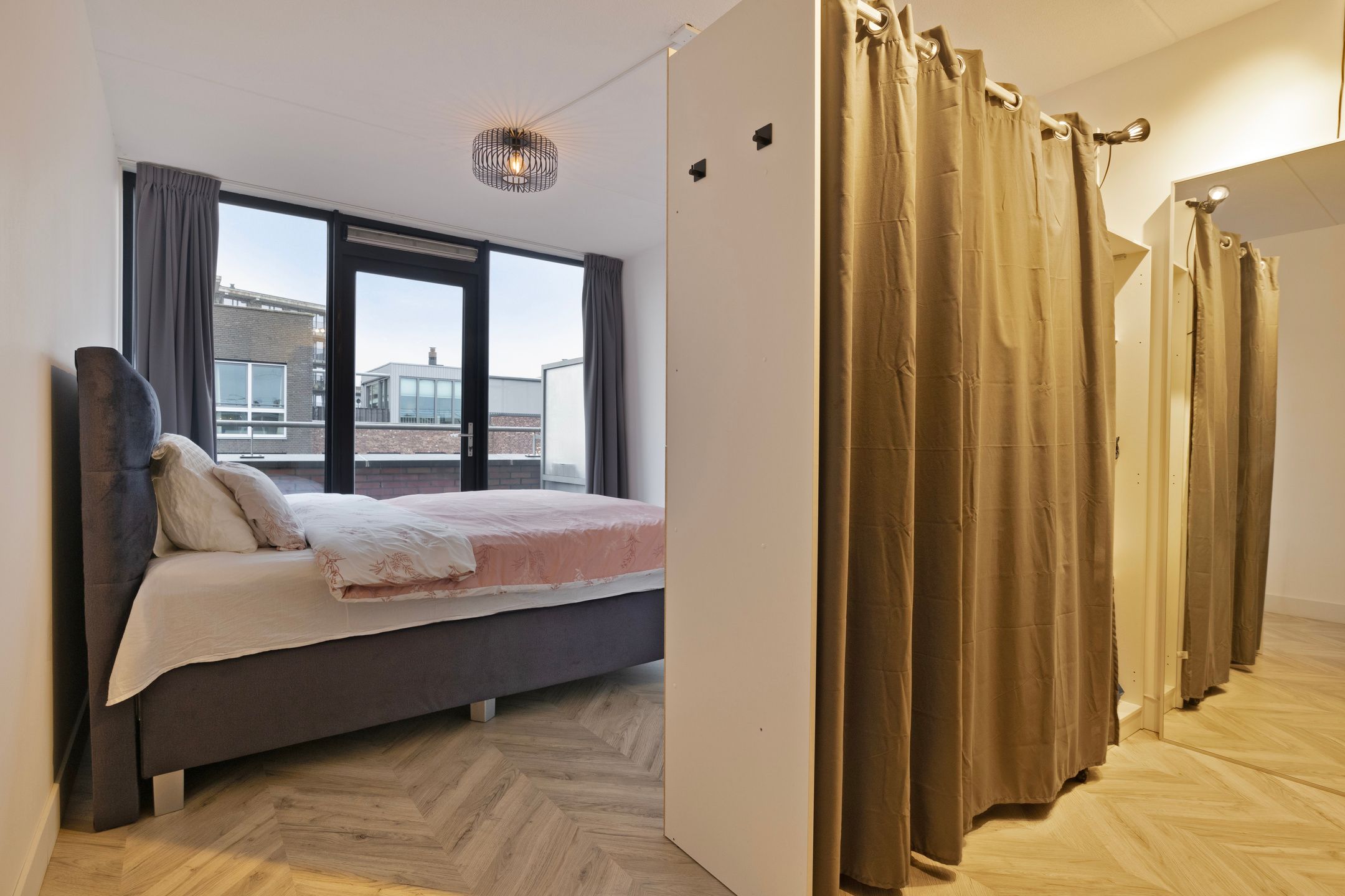 Foto 15 van Raadhuisplein 4-C