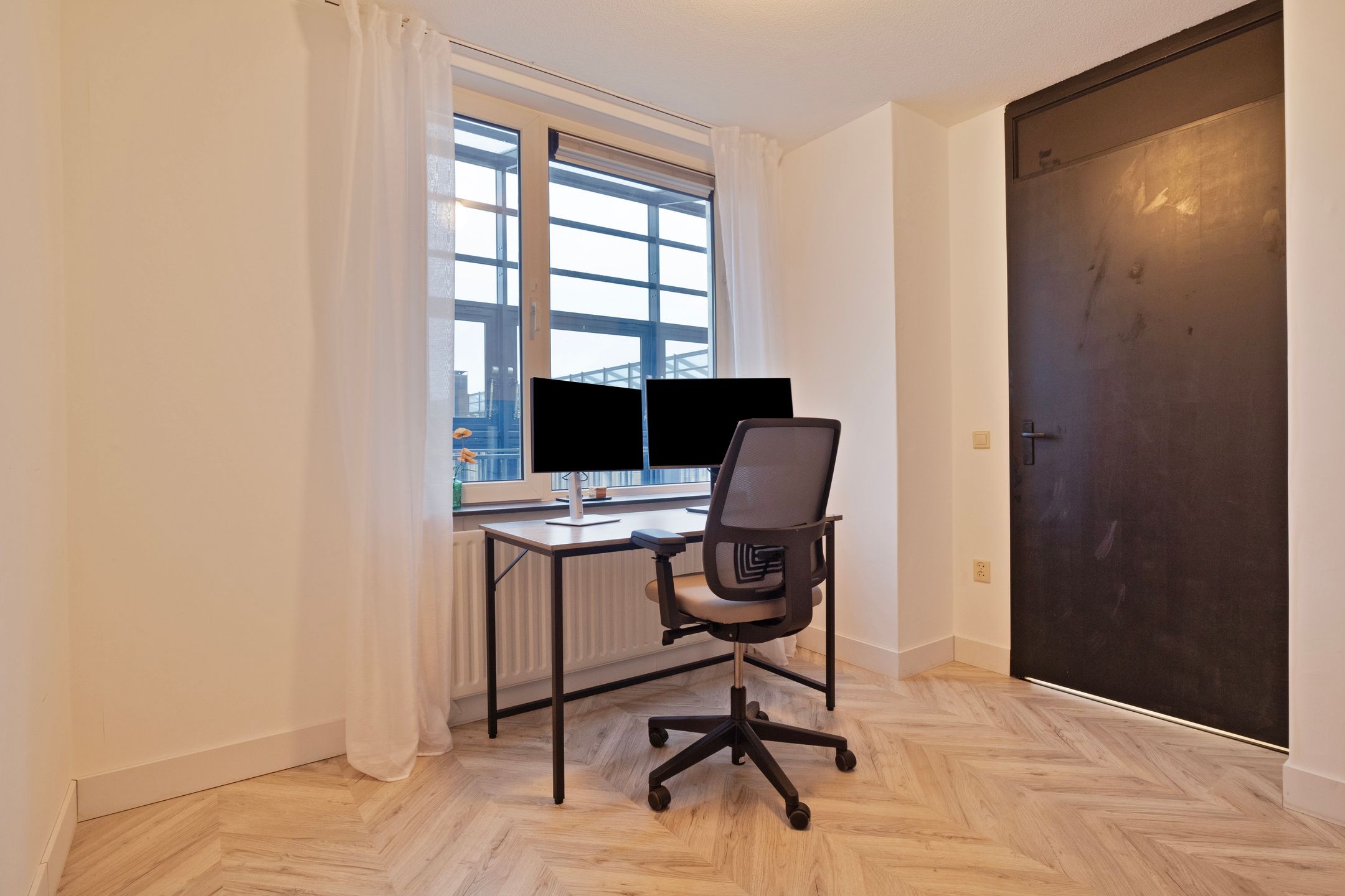 Foto 18 van Raadhuisplein 4-C